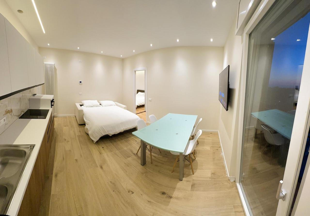 Attici Alba E Tramonto Ospedale E Vista Apartment Бреша Екстериор снимка